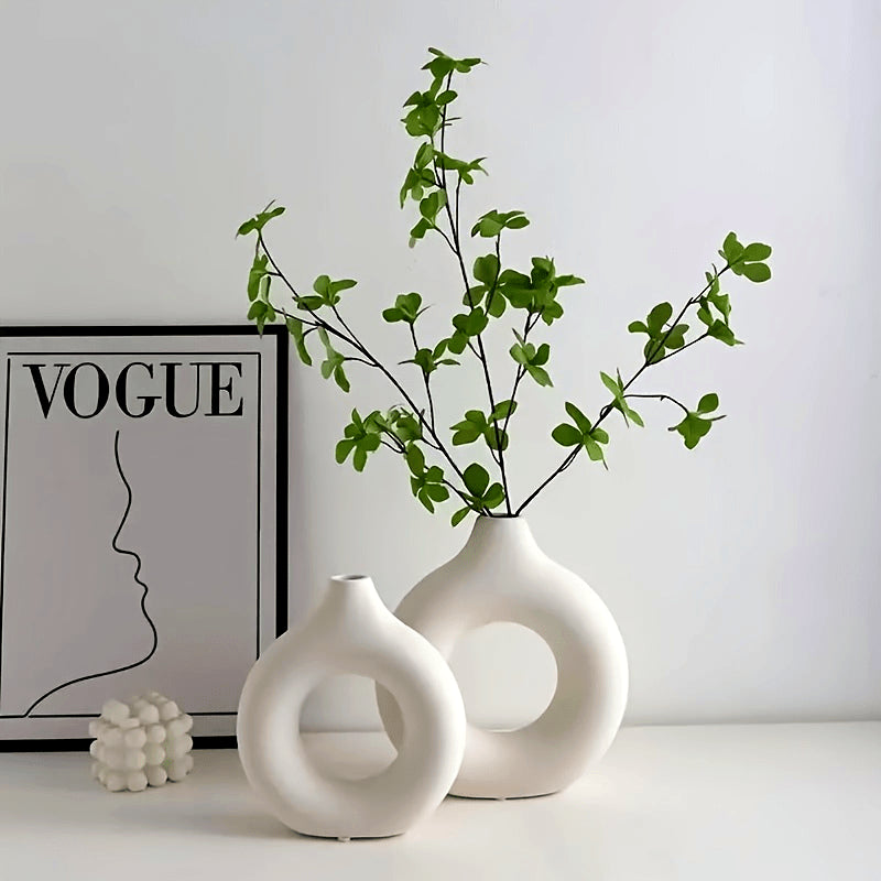 Nordic Style Donut Round Bud Vase – Modern Plastic Decorative Accent for Home Decor, Office Desk, Living Room | Ideal Housewarming, Wedding & Anniversary Gift (1pc)